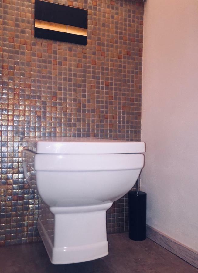 Fairytale Apartment Under The Castle - 5 Min City! เชสกี้ครุมลอฟ ภายนอก รูปภาพ