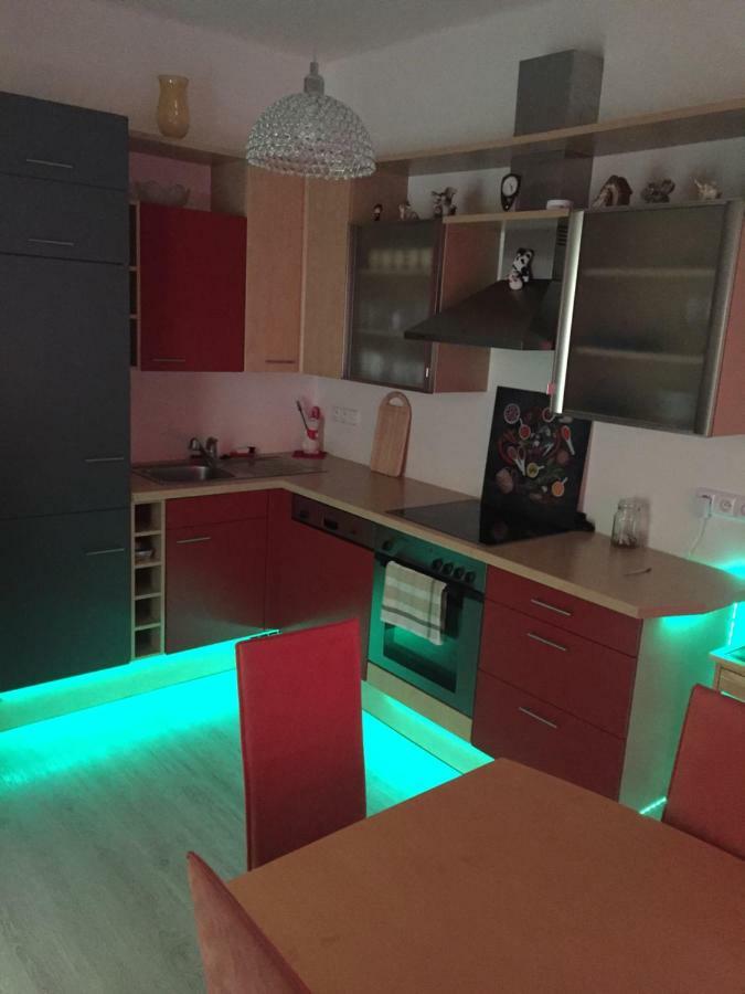 Fairytale Apartment Under The Castle - 5 Min City! เชสกี้ครุมลอฟ ภายนอก รูปภาพ