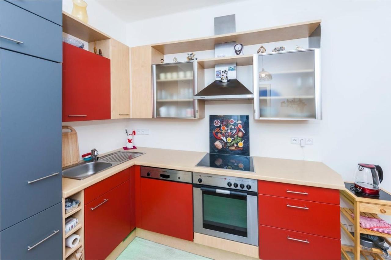 Fairytale Apartment Under The Castle - 5 Min City! เชสกี้ครุมลอฟ ภายนอก รูปภาพ